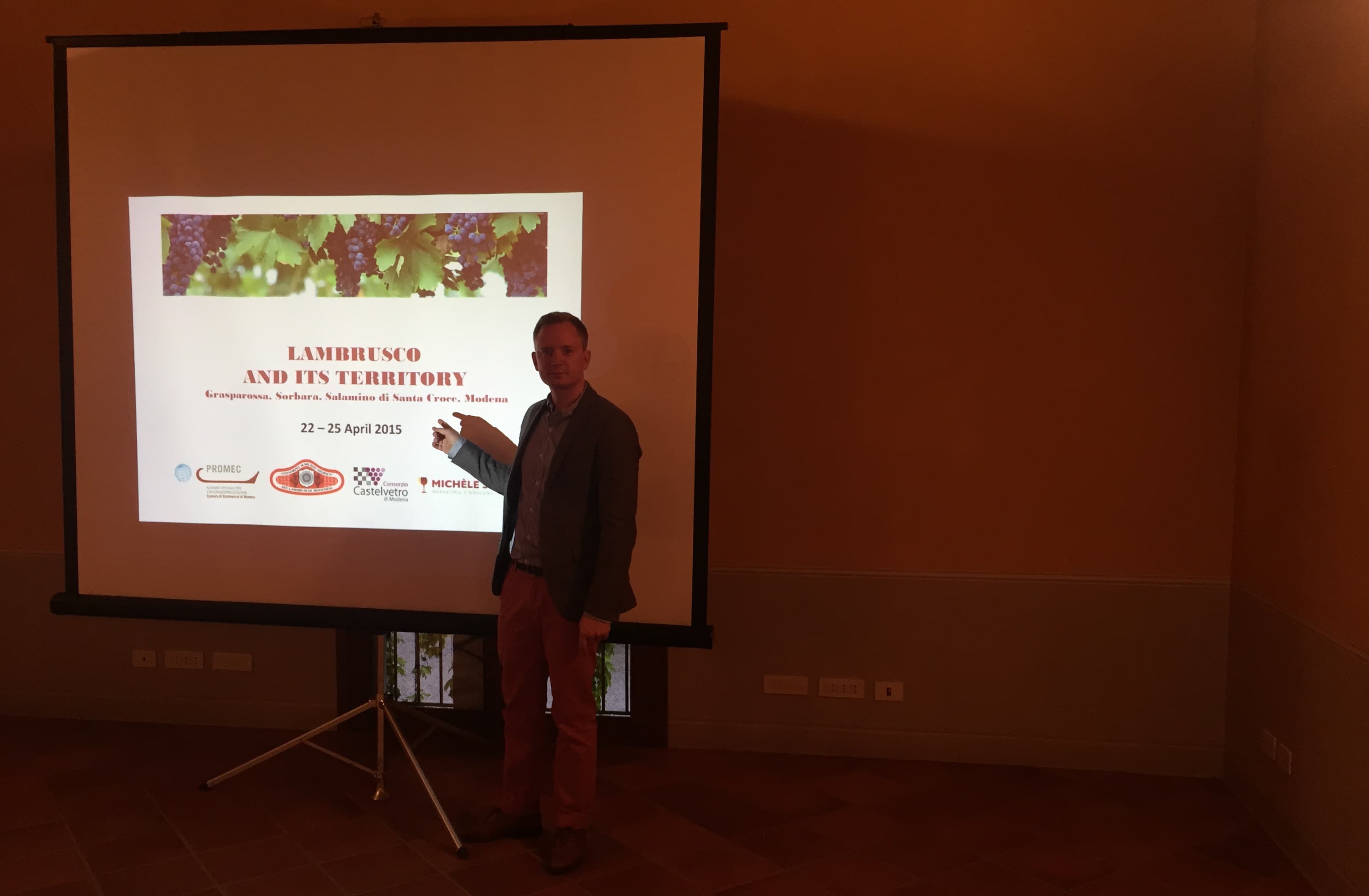Simon på ett B2B Event i Lambrusco – Modena