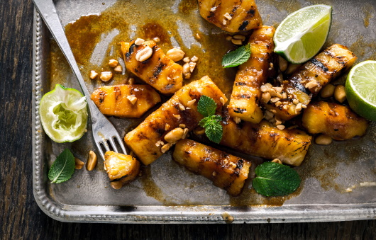 Señorio de Broches: grillad ananas med mynta och lime